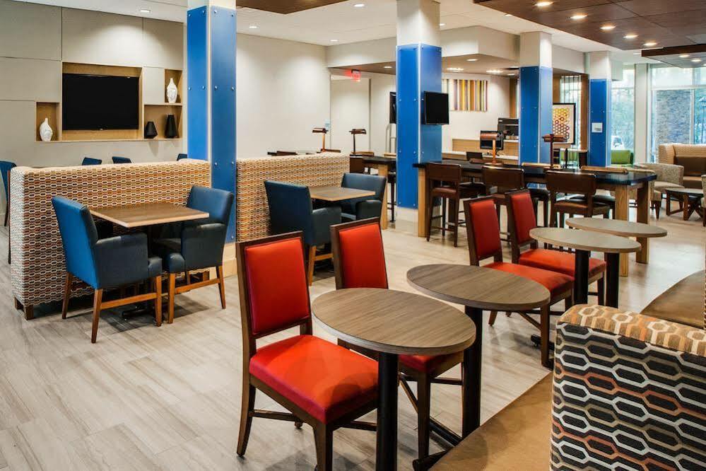 Holiday Inn Express Hotel & Suites Boston - Marlboro By Ihg Hudson Eksteriør bilde